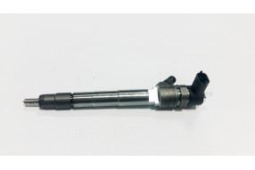 Форсунка топливная BOSCH 0445110376 дв.  ISF2.8 