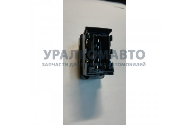 Клавиша включения освещения салона X3000